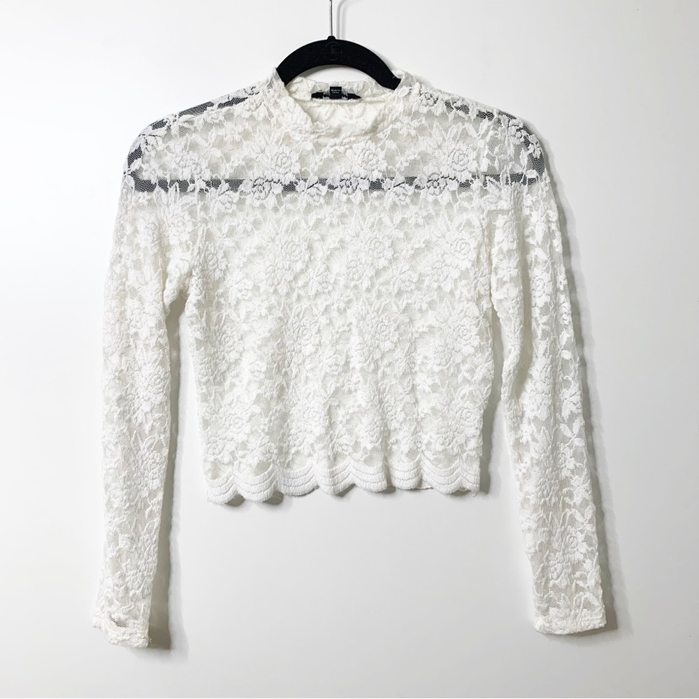 White lace long sleeve crop top size small